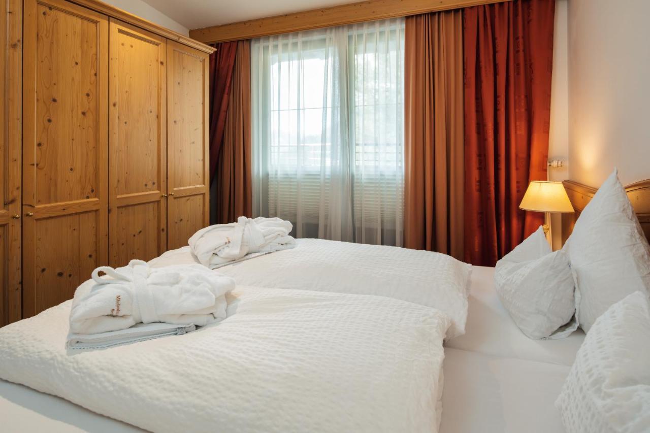 Hotel Garni Alpenruh-Micheluzzi Серфаус Экстерьер фото
