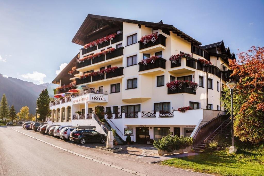Hotel Garni Alpenruh-Micheluzzi Серфаус Экстерьер фото
