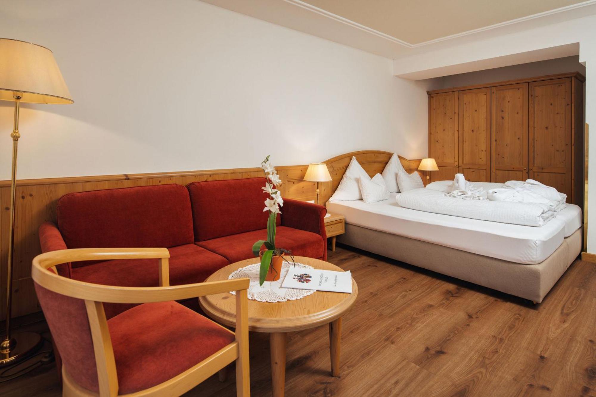 Hotel Garni Alpenruh-Micheluzzi Серфаус Экстерьер фото
