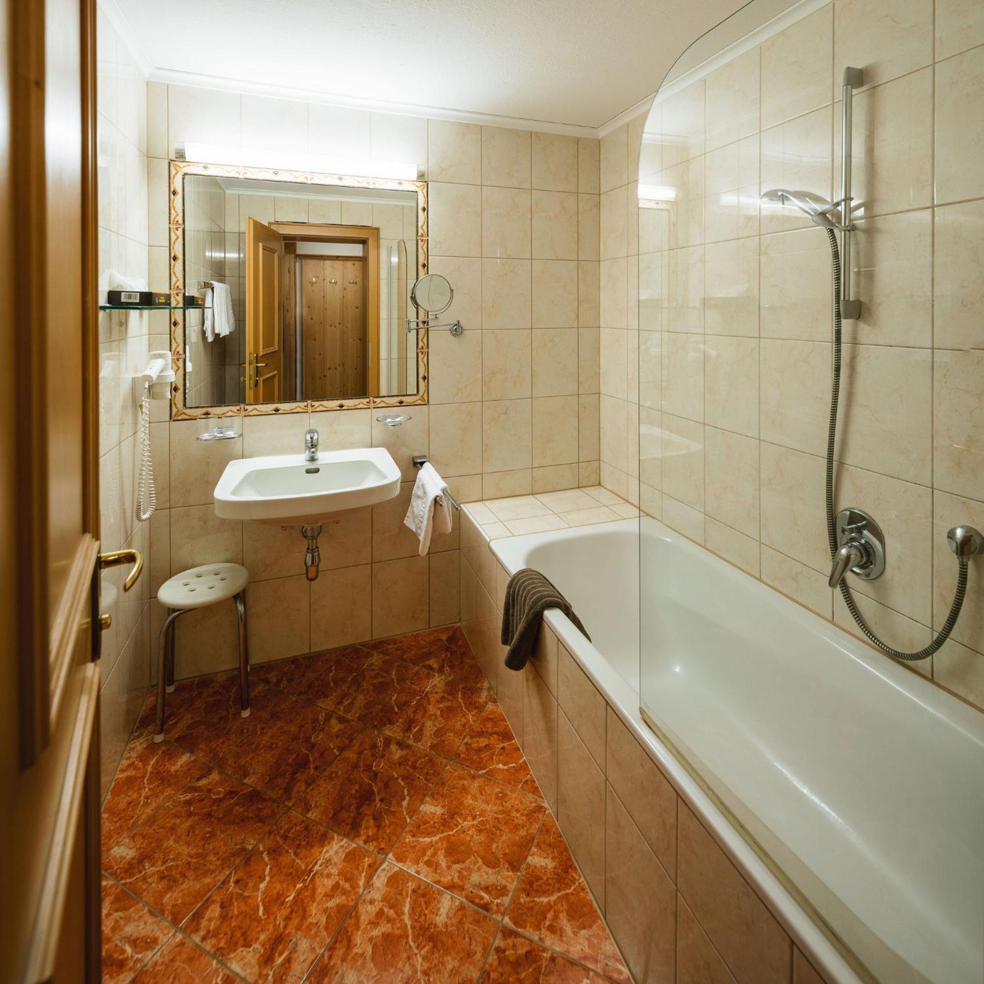Hotel Garni Alpenruh-Micheluzzi Серфаус Экстерьер фото